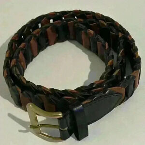 A men’s braided link dress belt with a brass buckle.